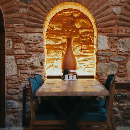 Fibar Zincirlihan Hotell *