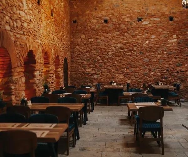 Fibar Zincirlihan Hotell *